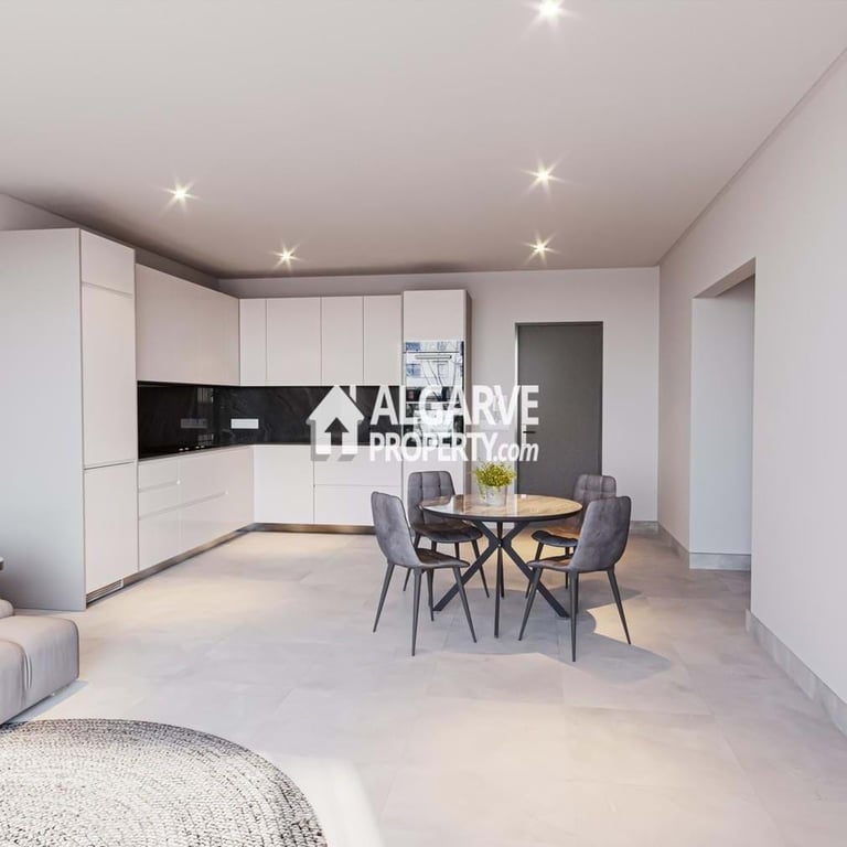 Apartment in Quarteira - Image 2