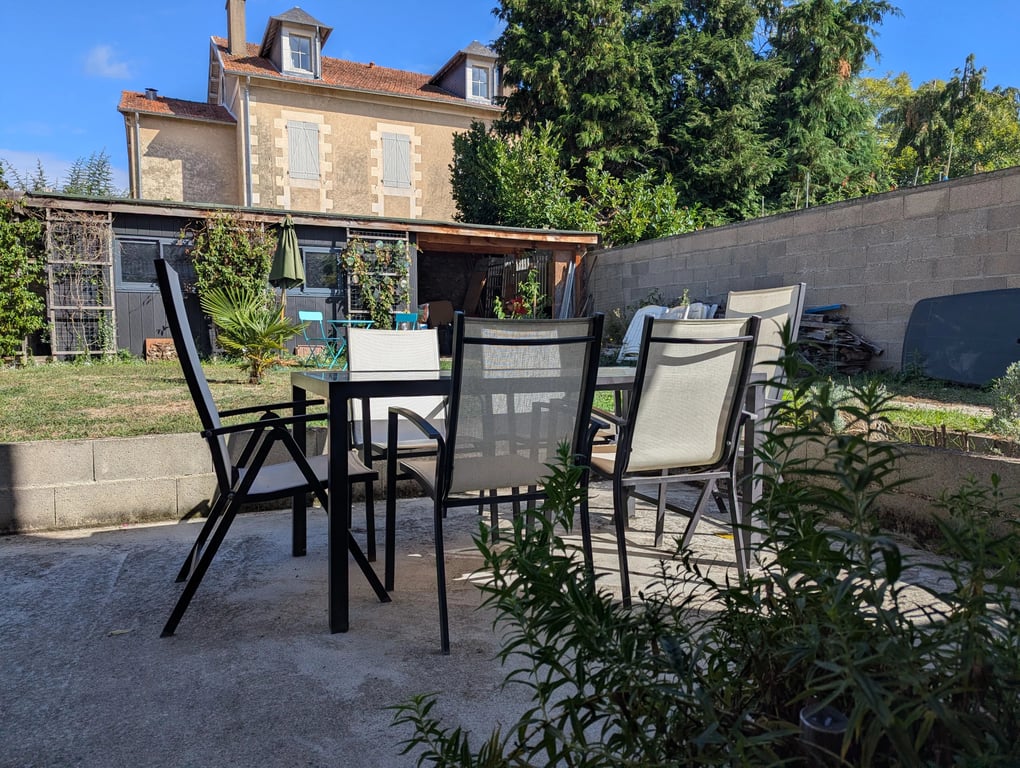 House in Montmorillon - Image 2