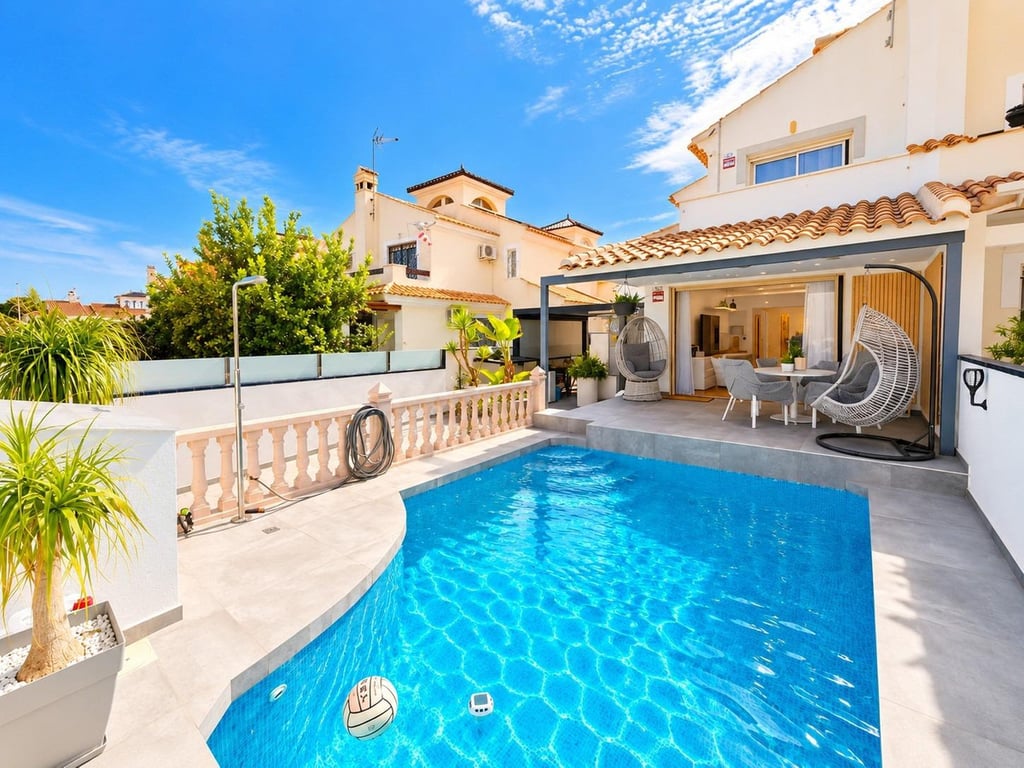 Villa in Mil Palmeras