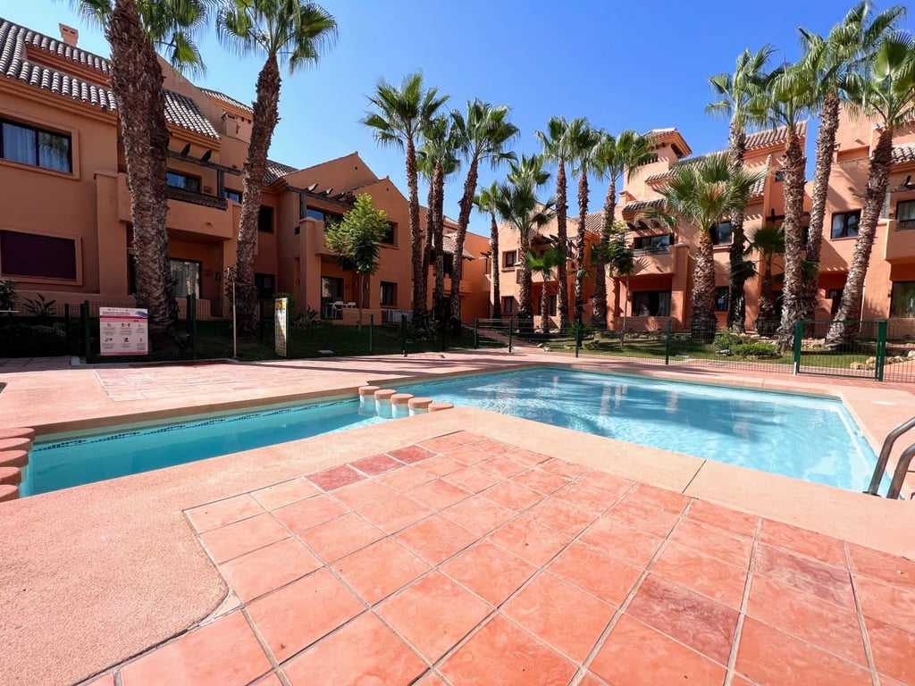 Apartment in Los Alcazares - Image 2