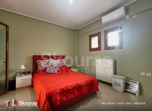House in Nea Peramos - Image 2