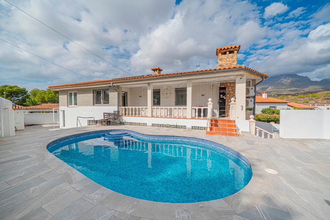 Villa in Benidorm