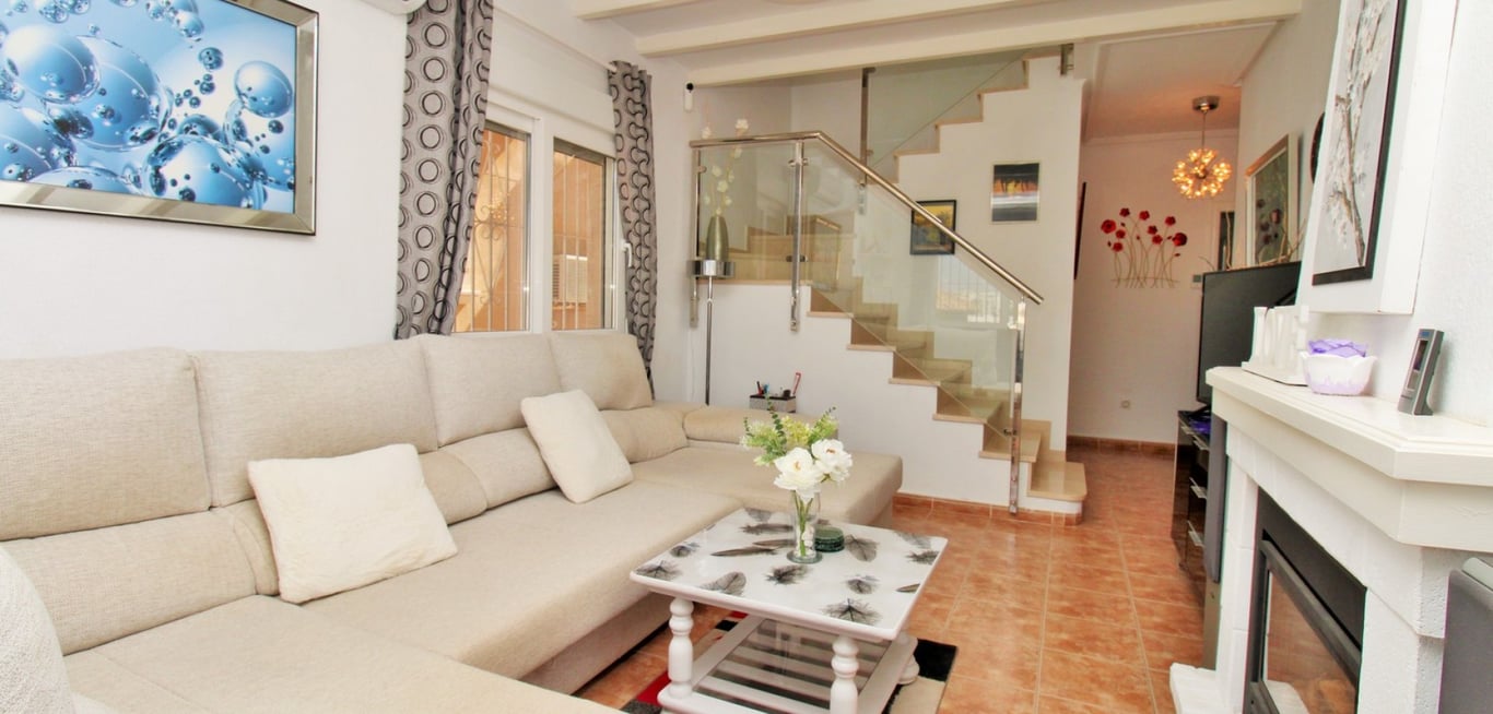 House in Villamartin - Image 3