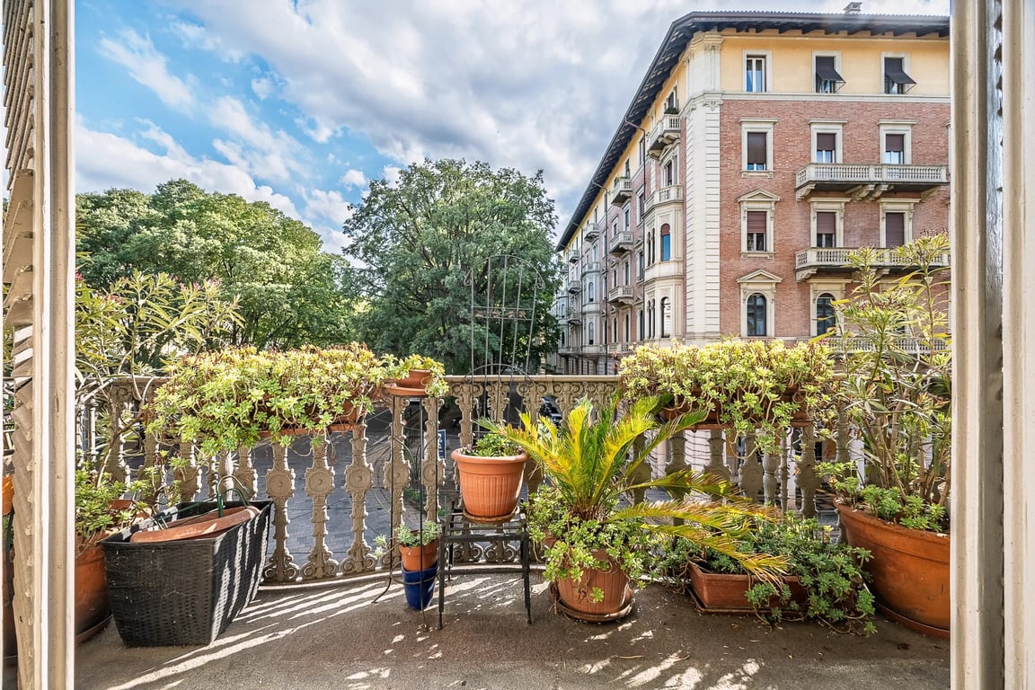 Apartment in Torino - Image 3