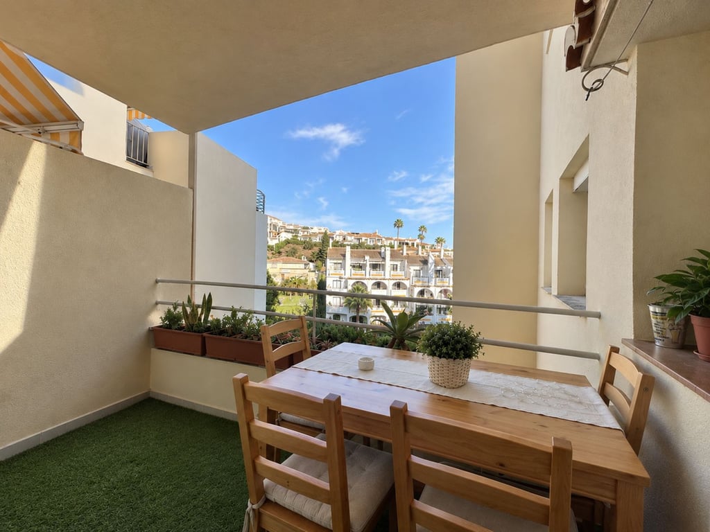 Apartment in Riviera del Sol - Image 2