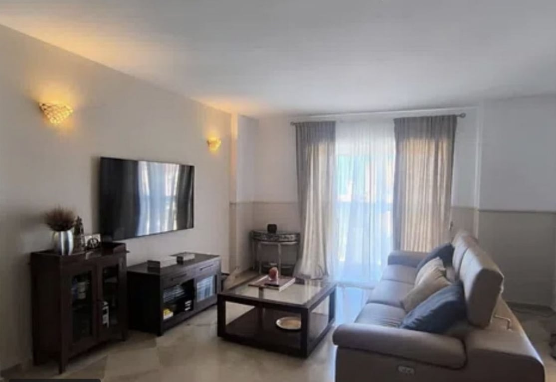 Apartment in Sitio de Calahonda - Image 3