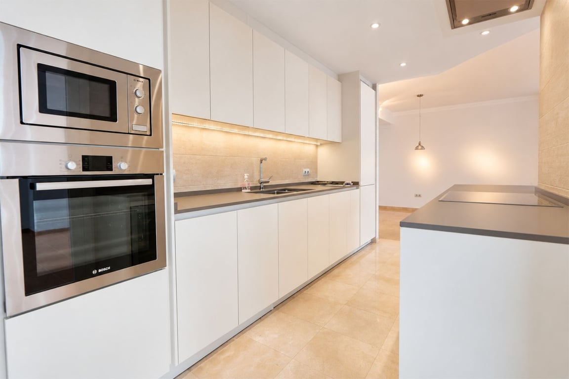 Apartment in La Mairena - Image 3
