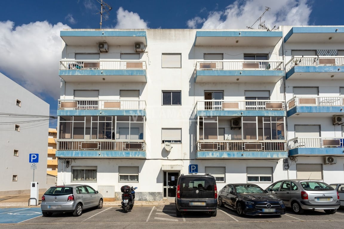 Apartment in Quelfes - Image 3