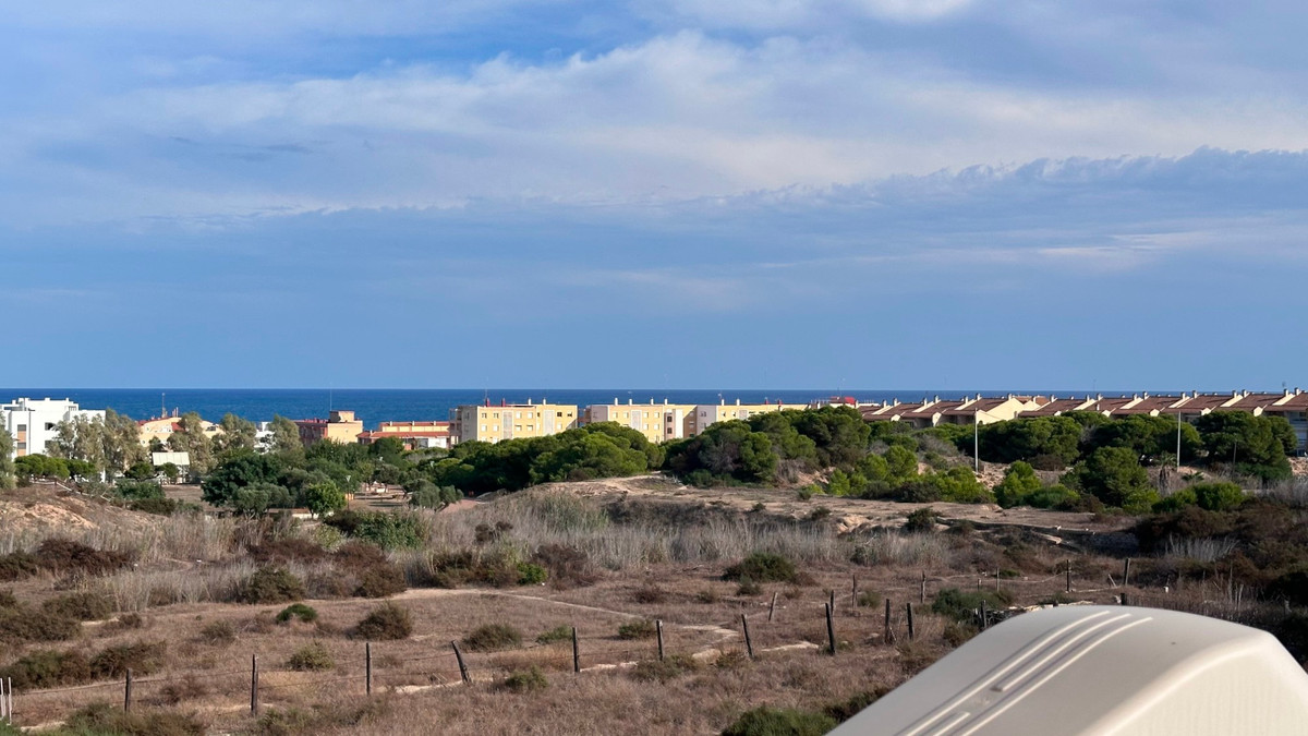 Apartment in Guardamar del Segura - Image 3
