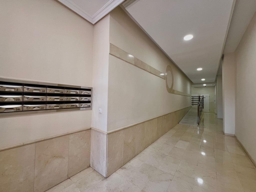 Apartment in Torrevieja - Image 3