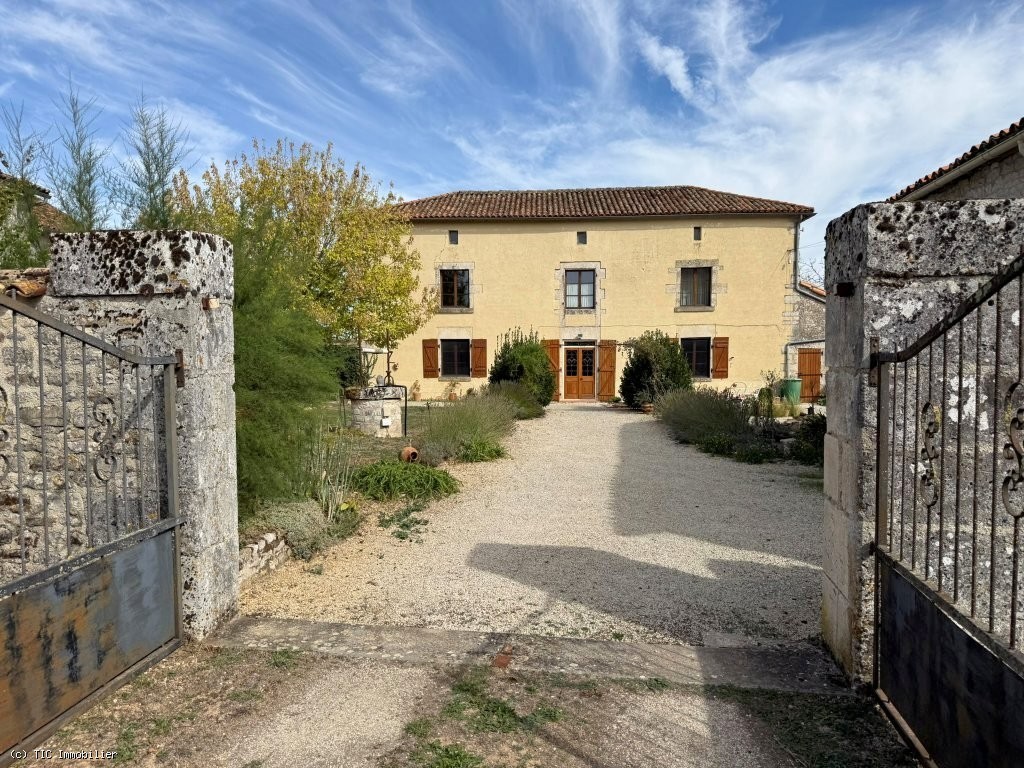 House in Villefagnan