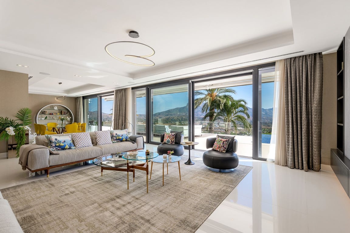 Villa in Mijas Costa - Image 3