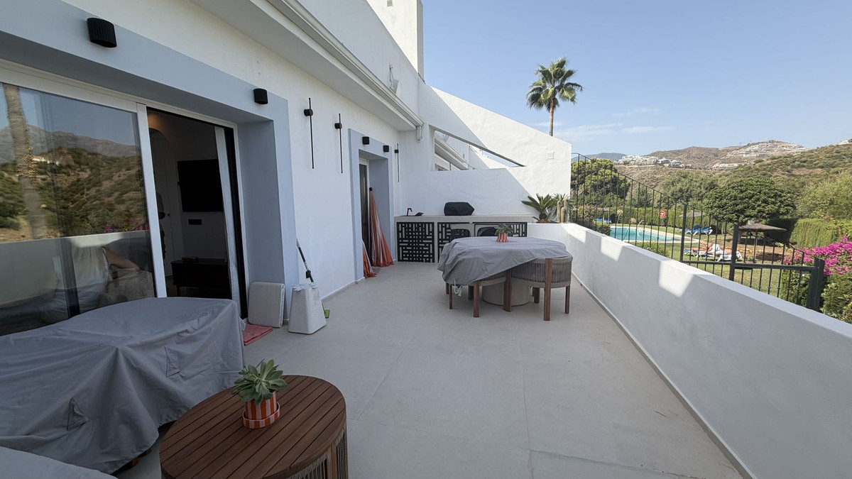 Apartment in Lomas de la Quinta - Image 2