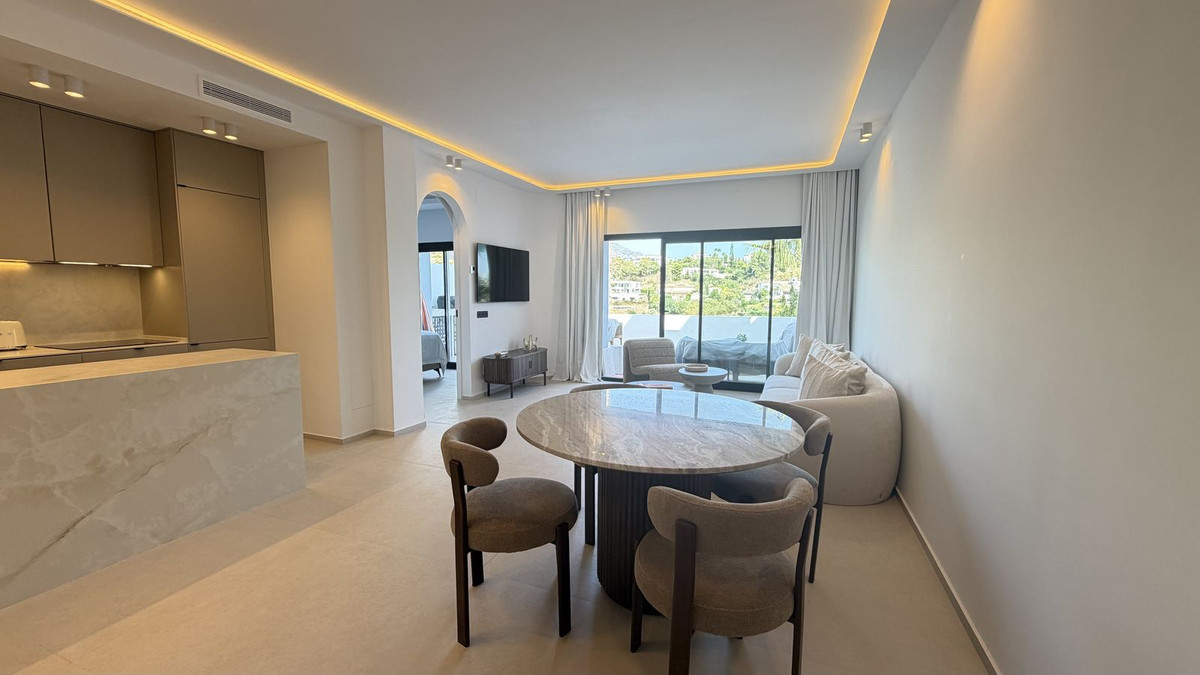 Apartment in Lomas de la Quinta - Image 3
