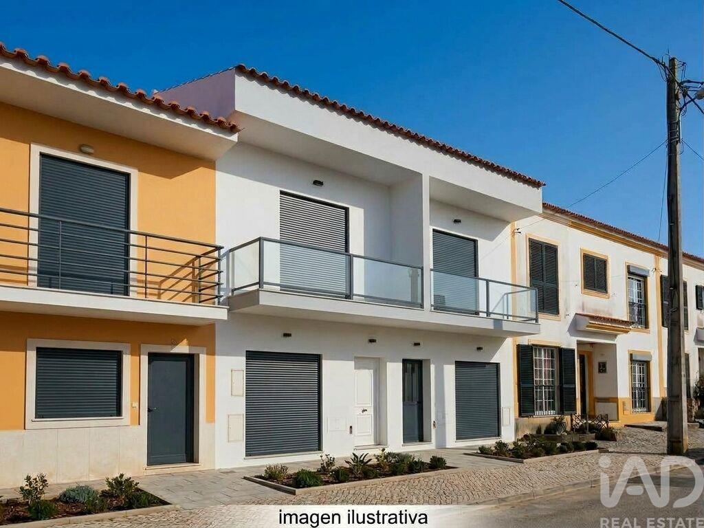 House in Fernao Ferro - Image 2