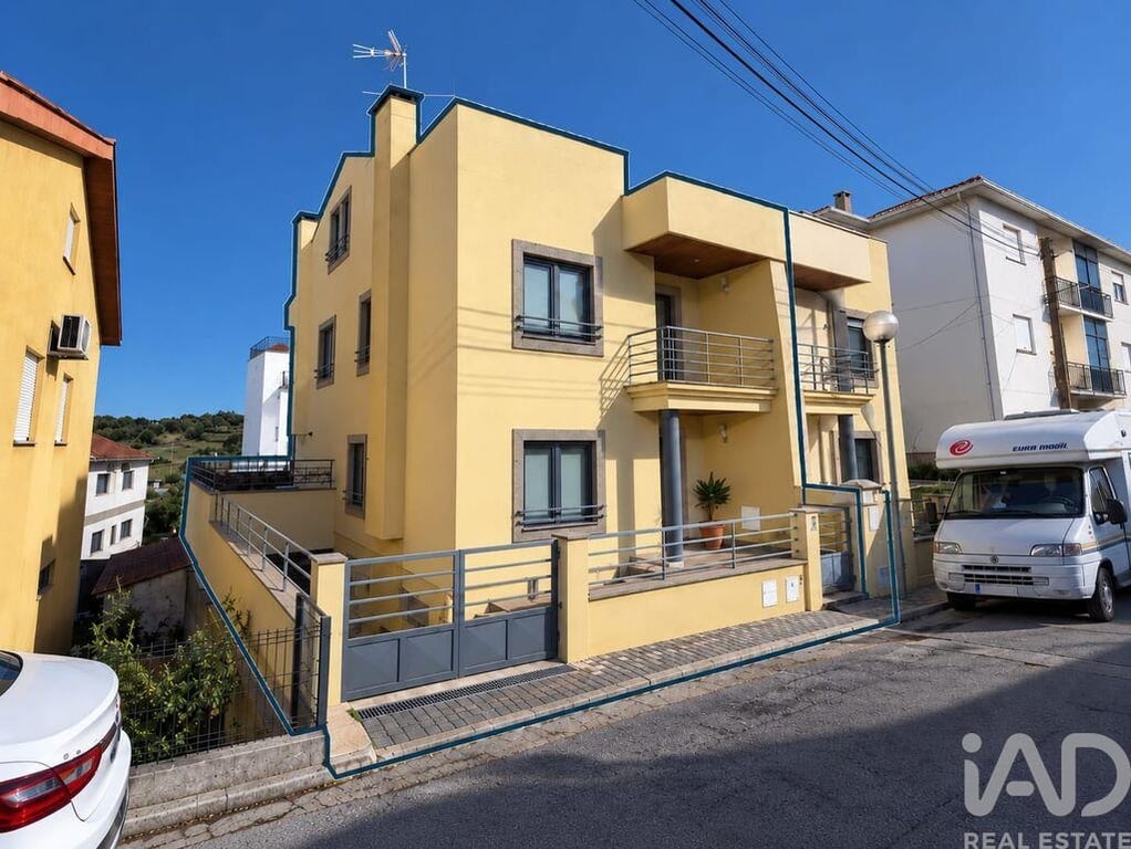 House in Couto do Mosteiro