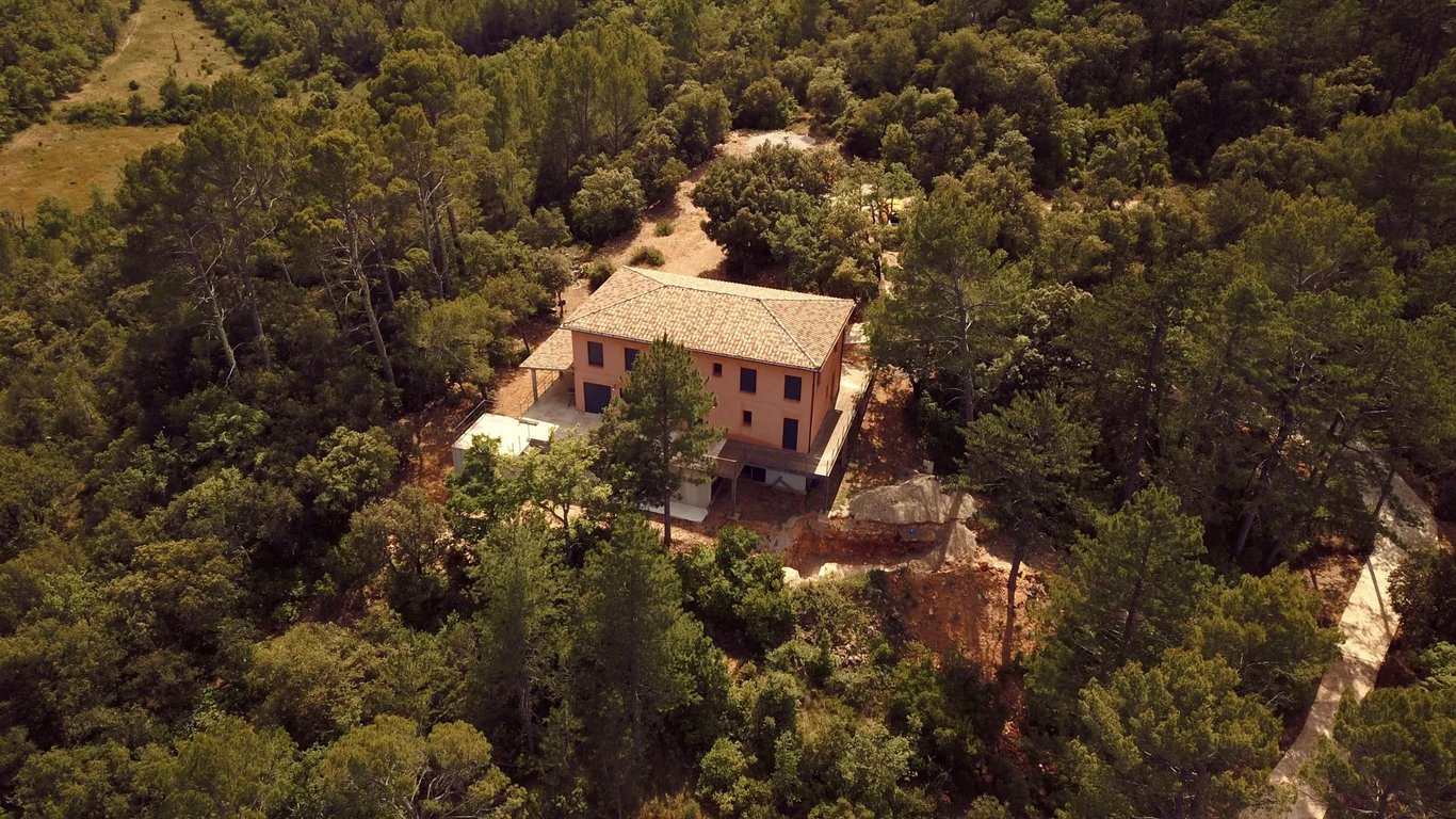 House in Chateauvert - Image 3