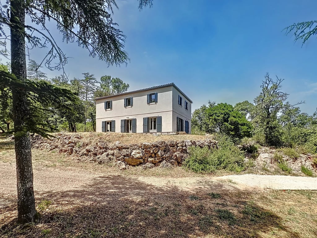 House in Chateauvert - Image 2