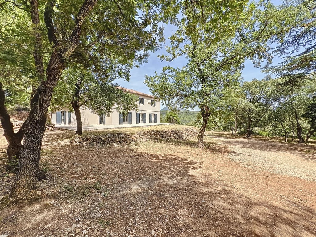 House in Chateauvert