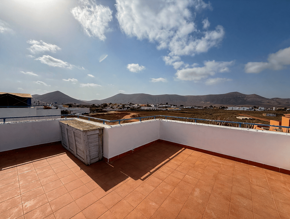 House in La Oliva - Image 2