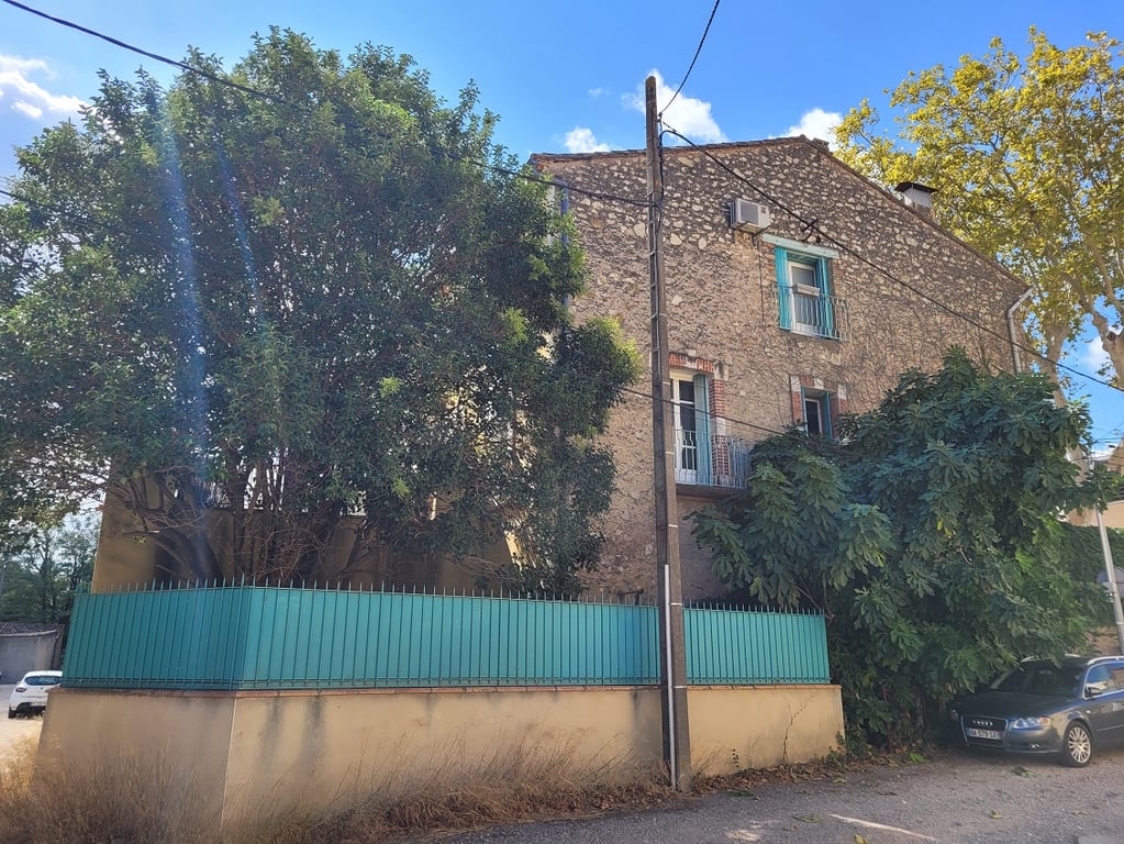 House in Autignac - Image 3