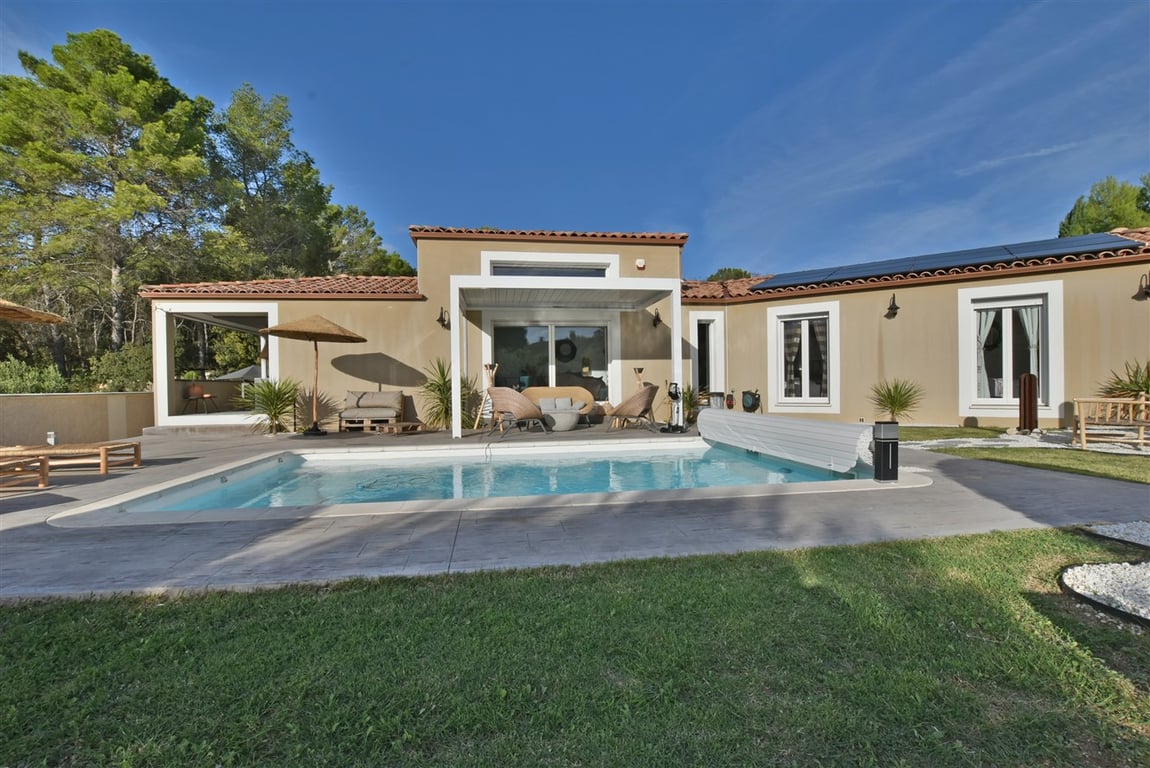 Villa in Nages-et-Solorgues - Image 2