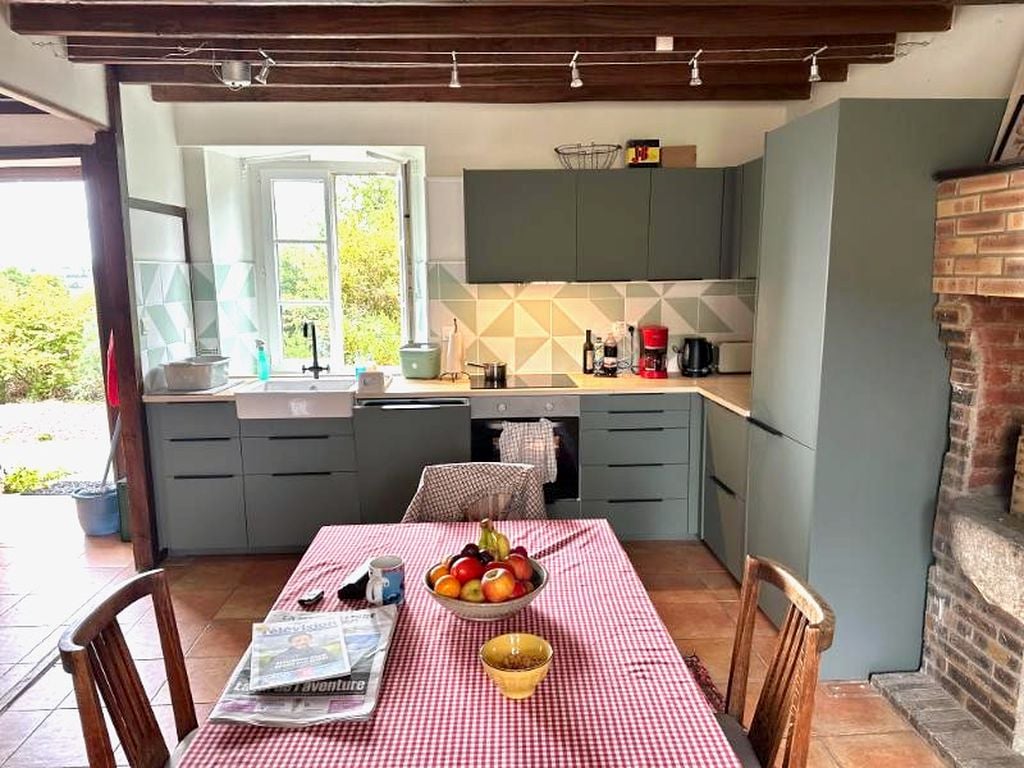 House in Landelles-et-Coupigny - Image 2