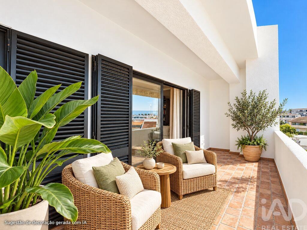 Apartment in Quarteira - Image 2
