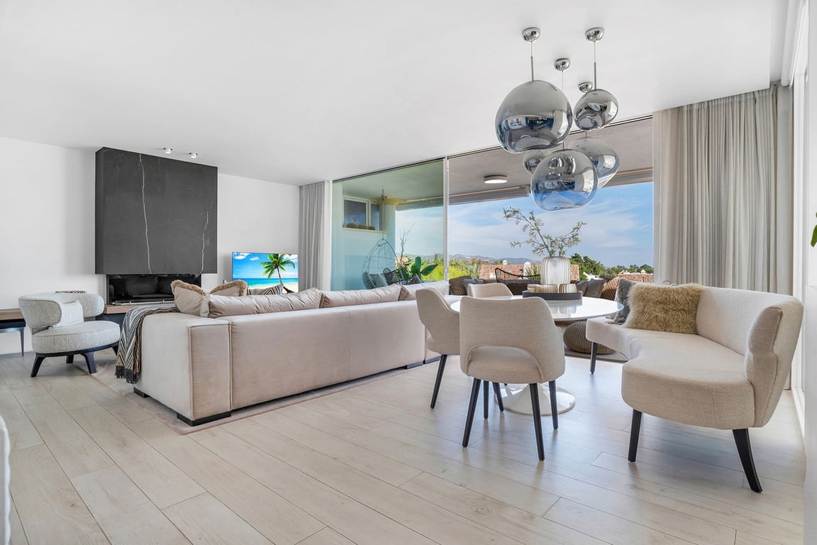 Penthouse in Nueva Andalucia - Image 2
