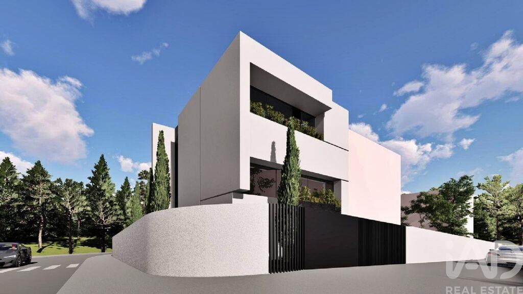 House in Costa - Image 2