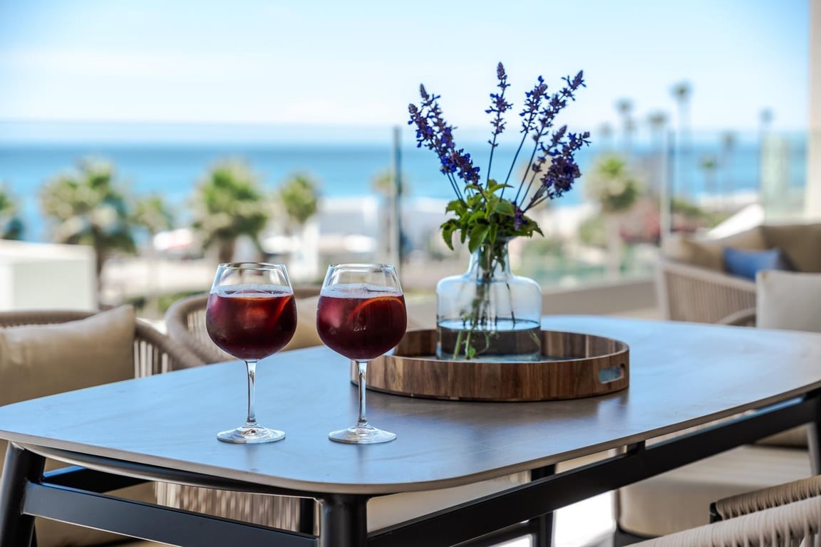 Apartment in Estepona - Image 2