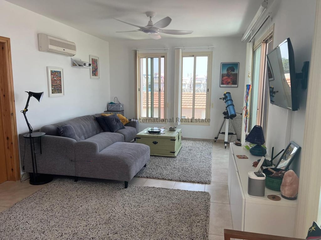 Apartment in Mesa Chorio - Image 2
