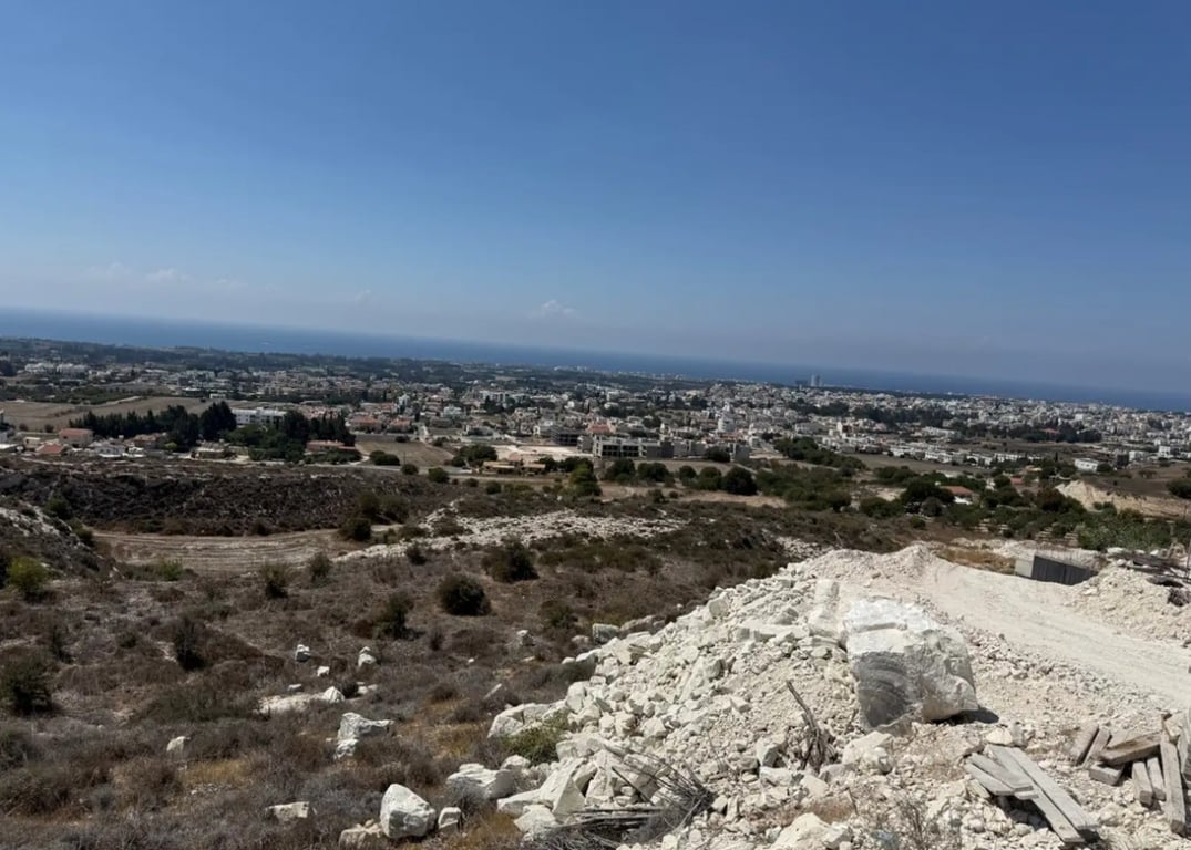 Land in Geroskipou - Image 2