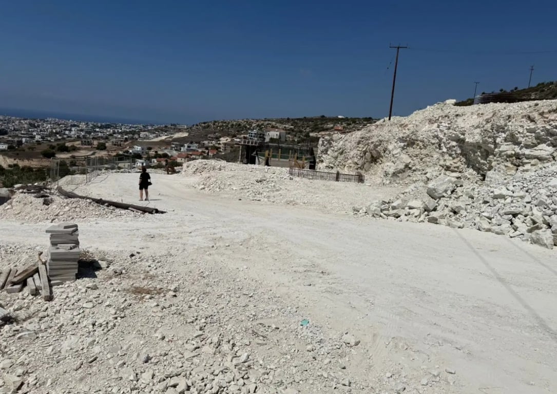 Land in Geroskipou - Image 3