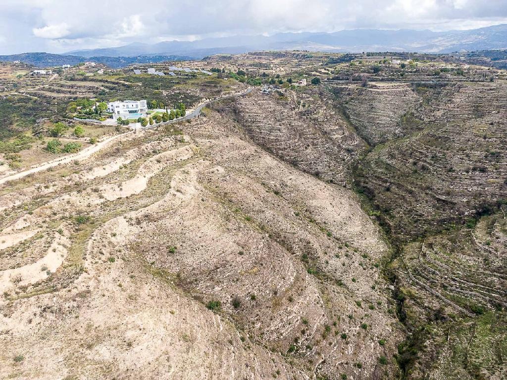 Land in Tsada - Image 3