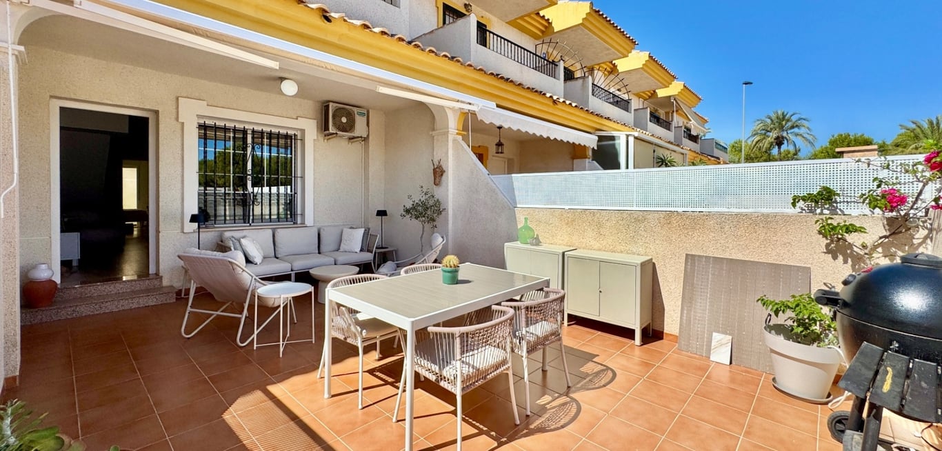 Apartment in Santiago de la Ribera - Image 2