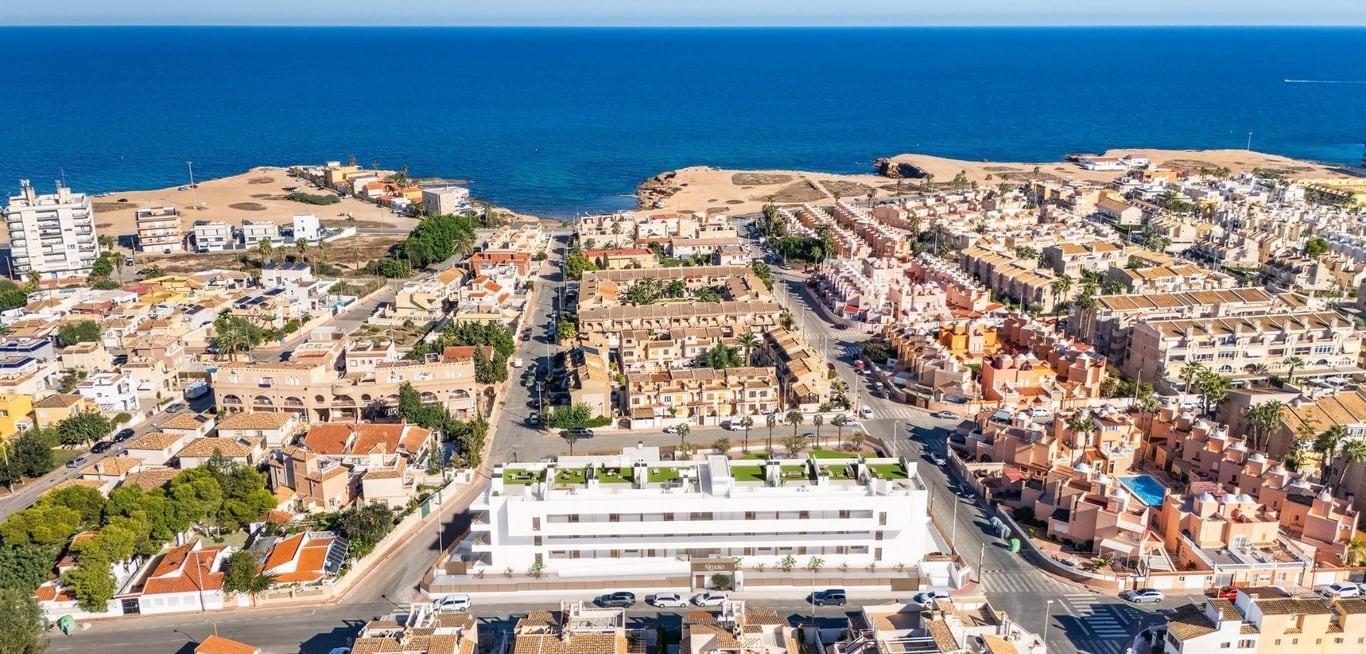 Apartment in Torrevieja - Image 2