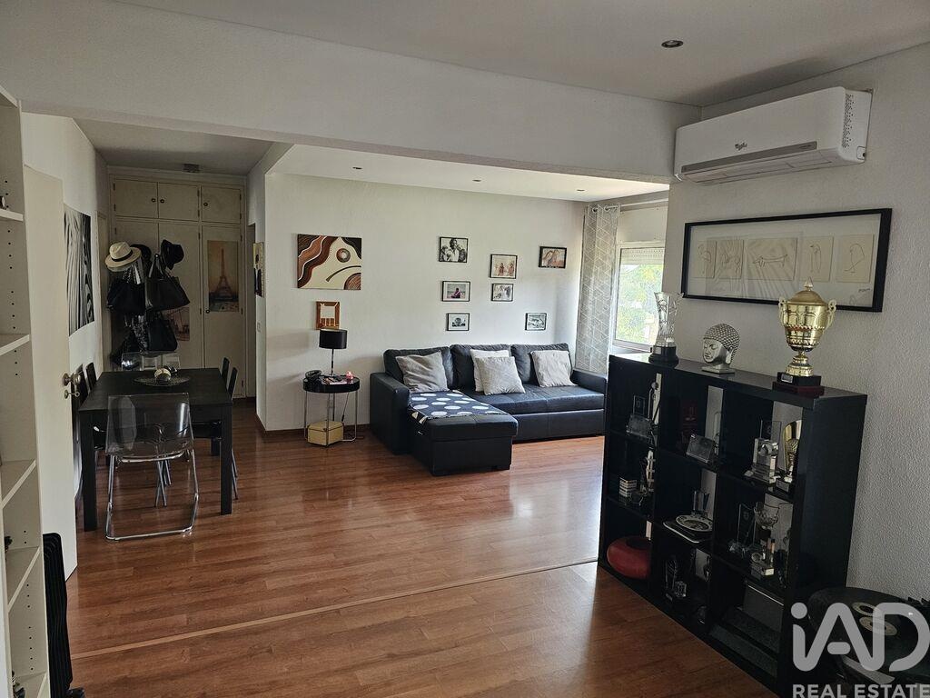 Apartment in Quarteira - Image 2