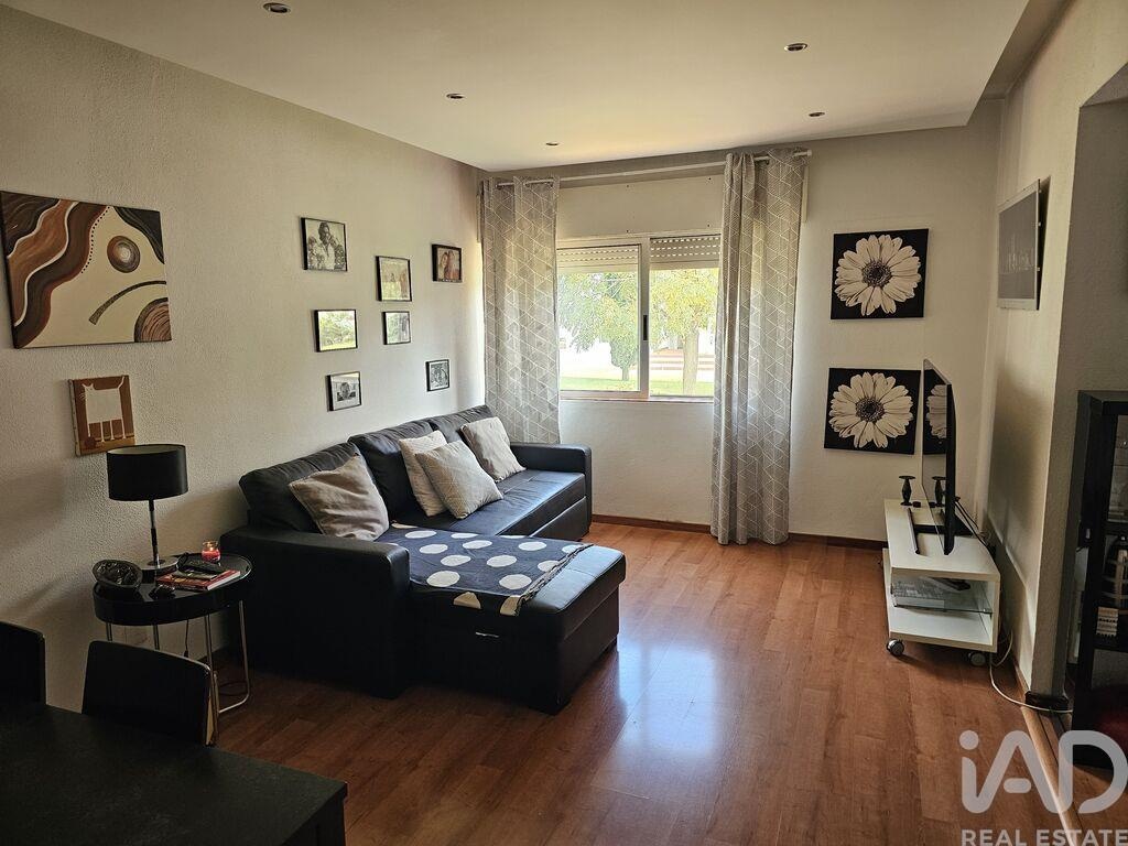 Apartment in Quarteira - Image 3