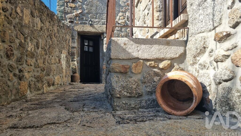 House in Linhares - Image 3