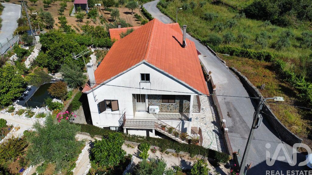 House in Graca - Image 3
