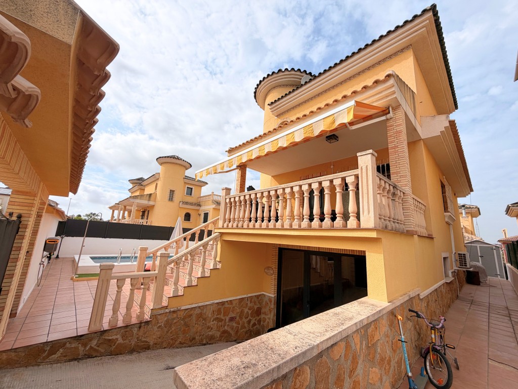 House in Ciudad Quesada - Image 2