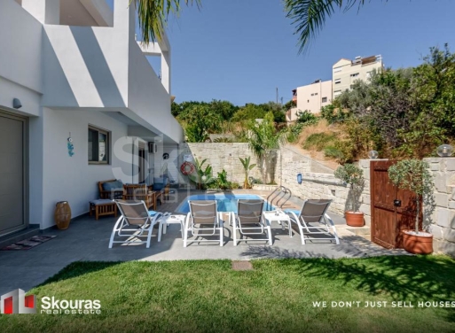 Apartment in Chania - Image 2