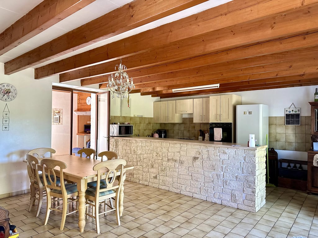 House in Aubeterre-sur-Dronne - Image 2