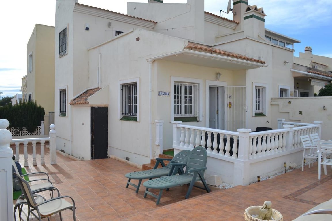 Villa in Dehesa de Campoamor - Image 3