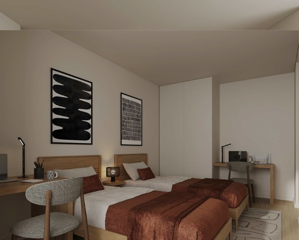 House in Paranhos - Image 3
