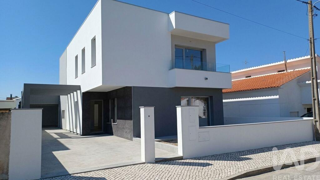 House in Fernao Ferro
