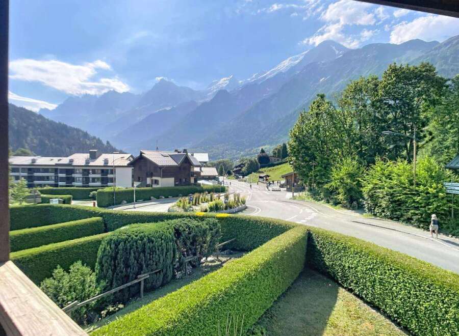 Apartment in Les Houches - Image 3