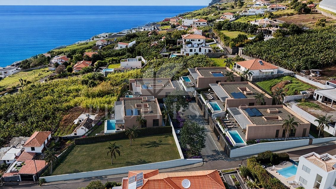 Land in Estreito da Calheta