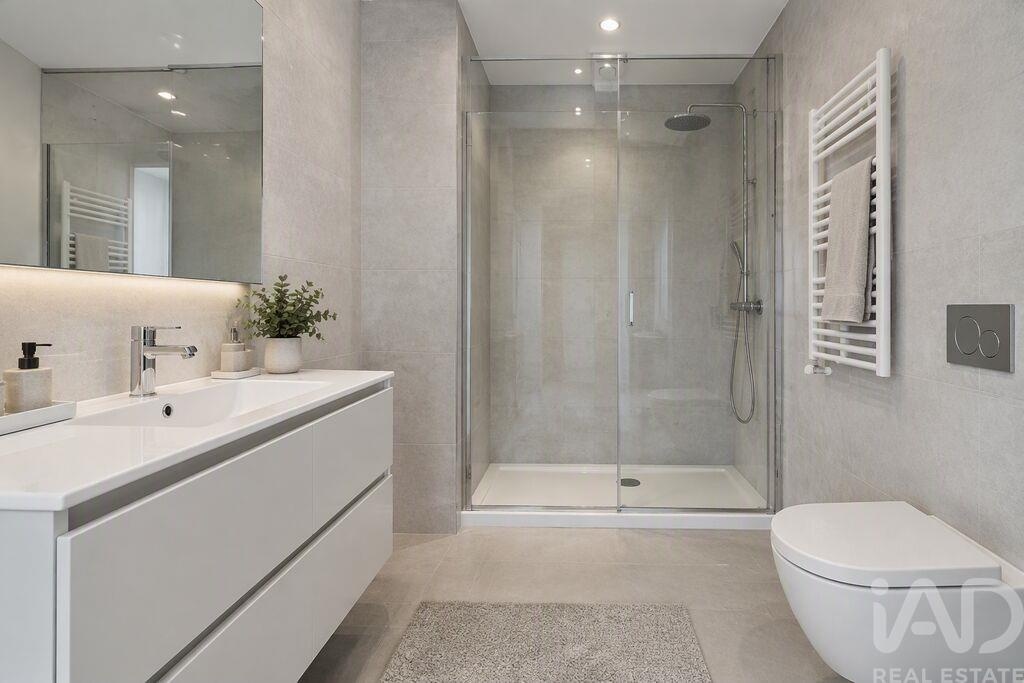 Apartment in Tavarede - Image 3